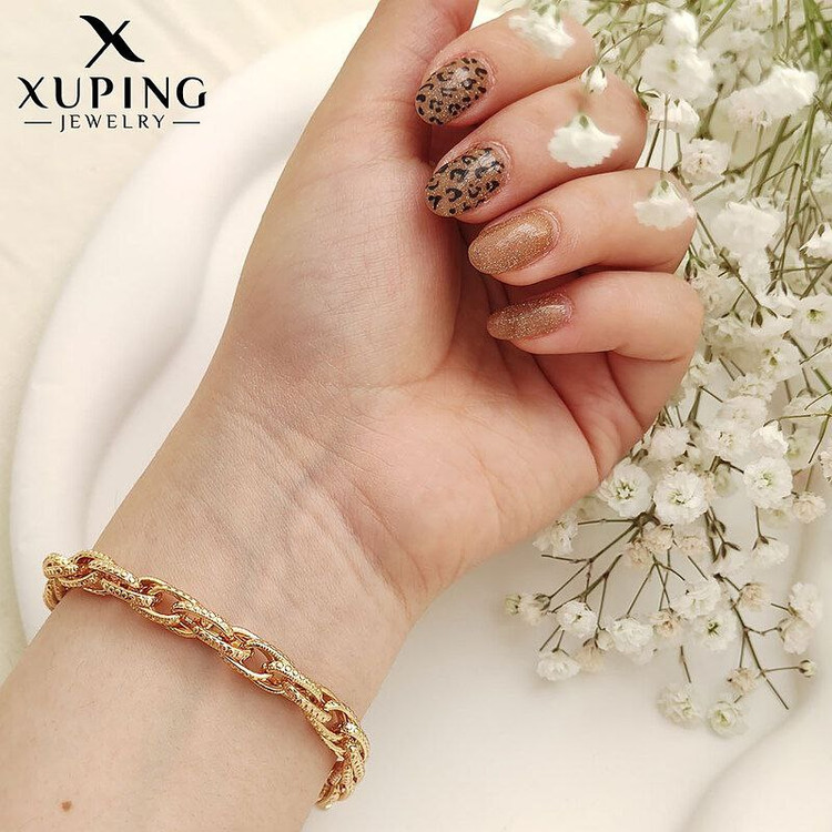 دستبند حلقهای طرحطلا از برند ژوپینگ