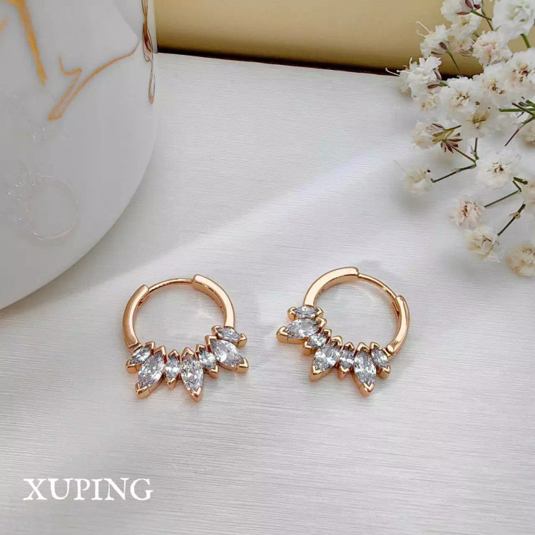 گوشواره زنانه مینیمال حلقه ای نگین لوزی برند ژوپینگ