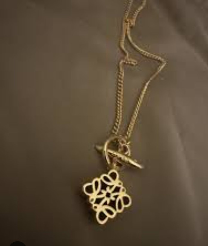 گردنبند زنانه loewe برند استنلس استیل