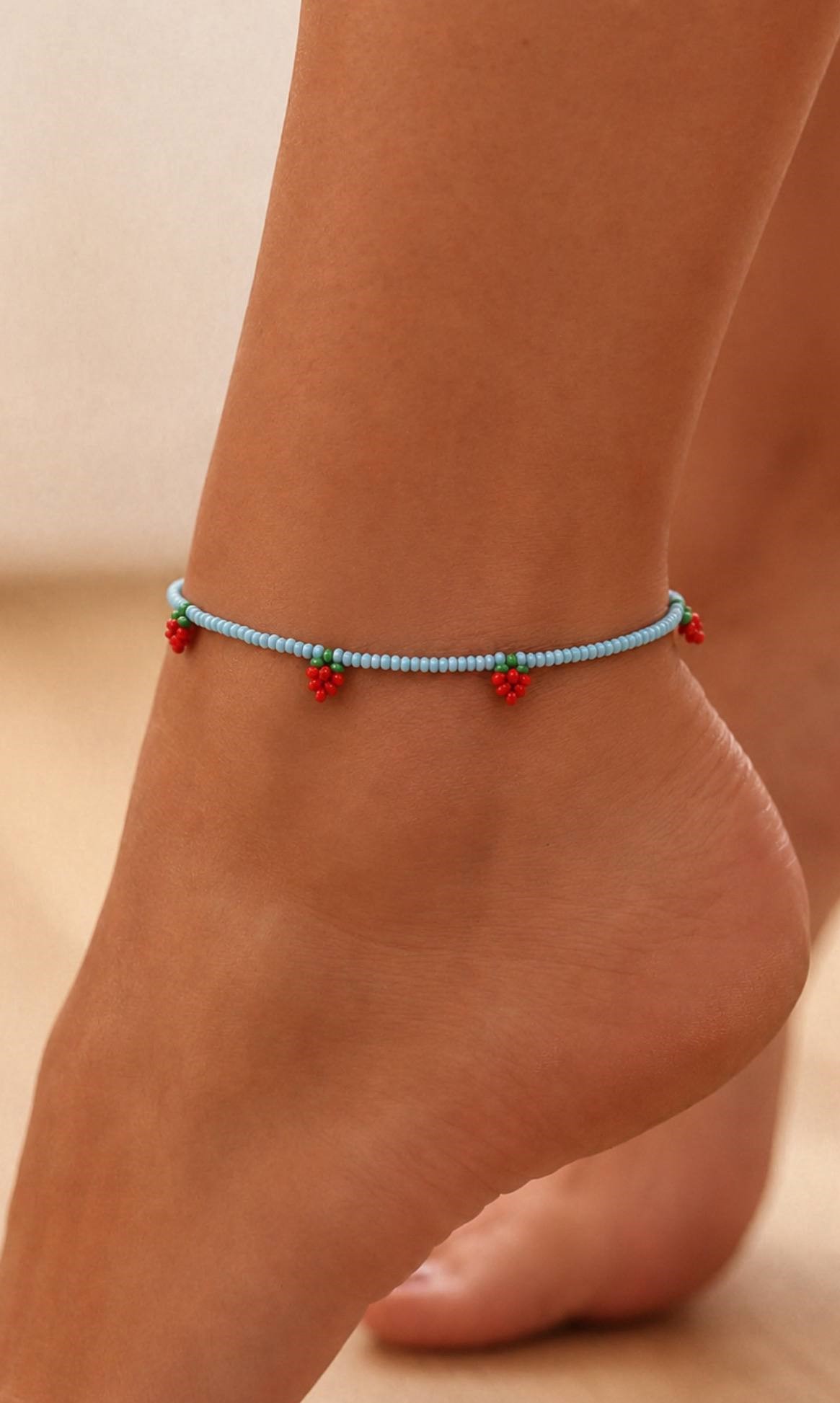 پابند زنانه منجوق توت فرنگی برند accessories